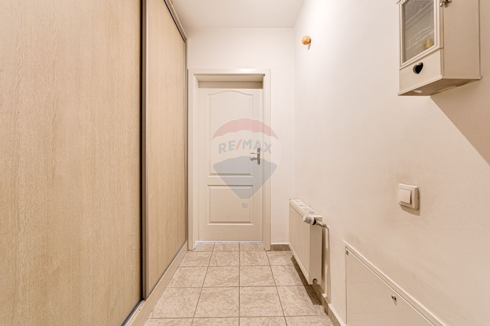 Apartament  3 camere, 86 m² utili, loc parcare, zona Subcetate-Casarom