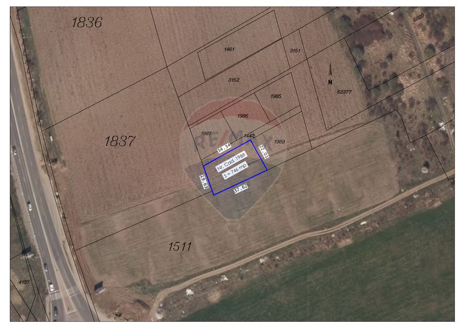 Land 745sqm Sanmartin / None