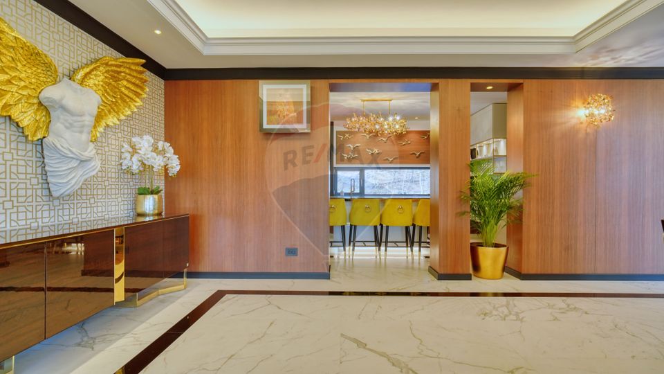 Design, Panorama and Exclusivity — Calea Poienii