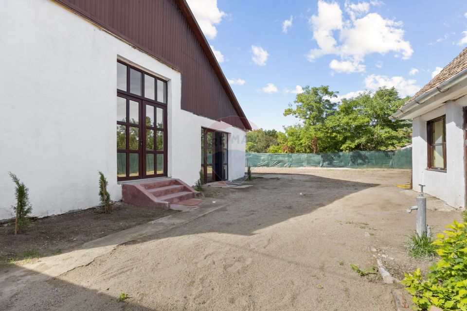 Casă renovată recent, zona centrală Pecica