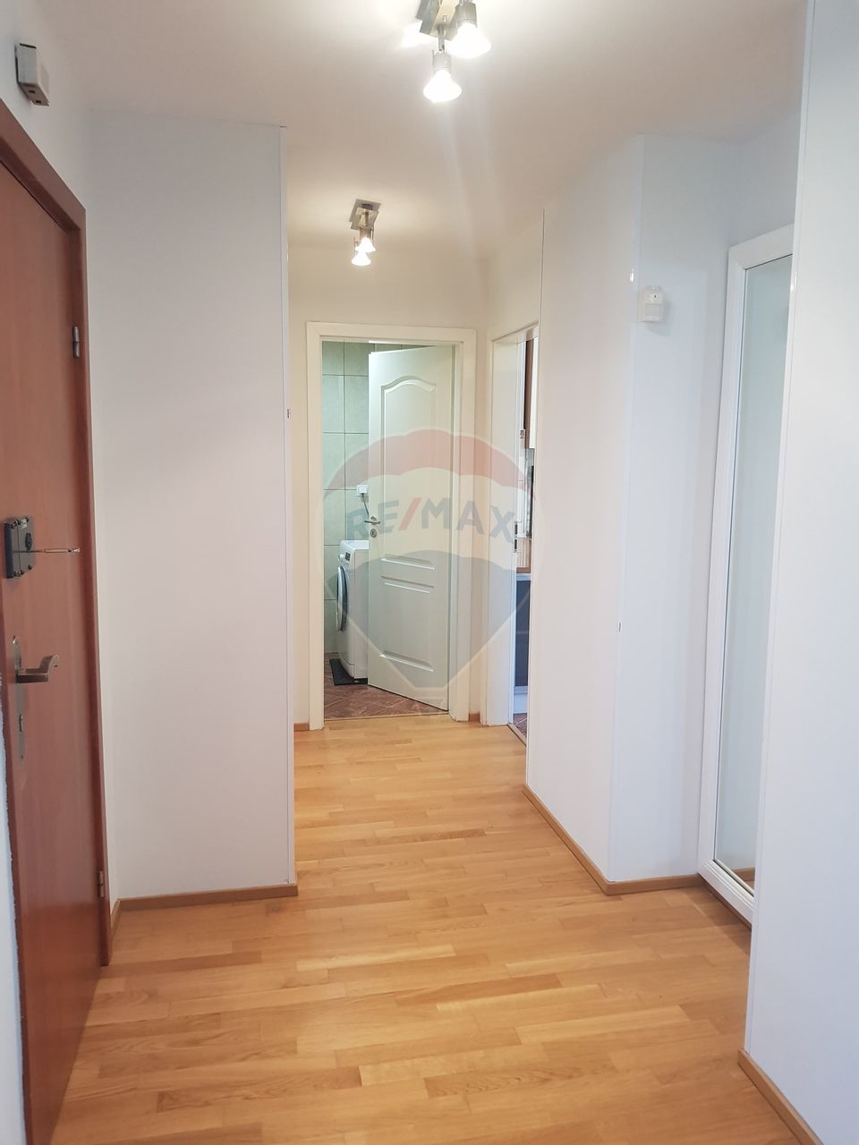 4 room Apartment for rent, P-ta Romana area