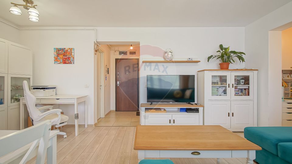 Apartament cu 2 camere de vânzare, Top City-Tractorul, comision 0%