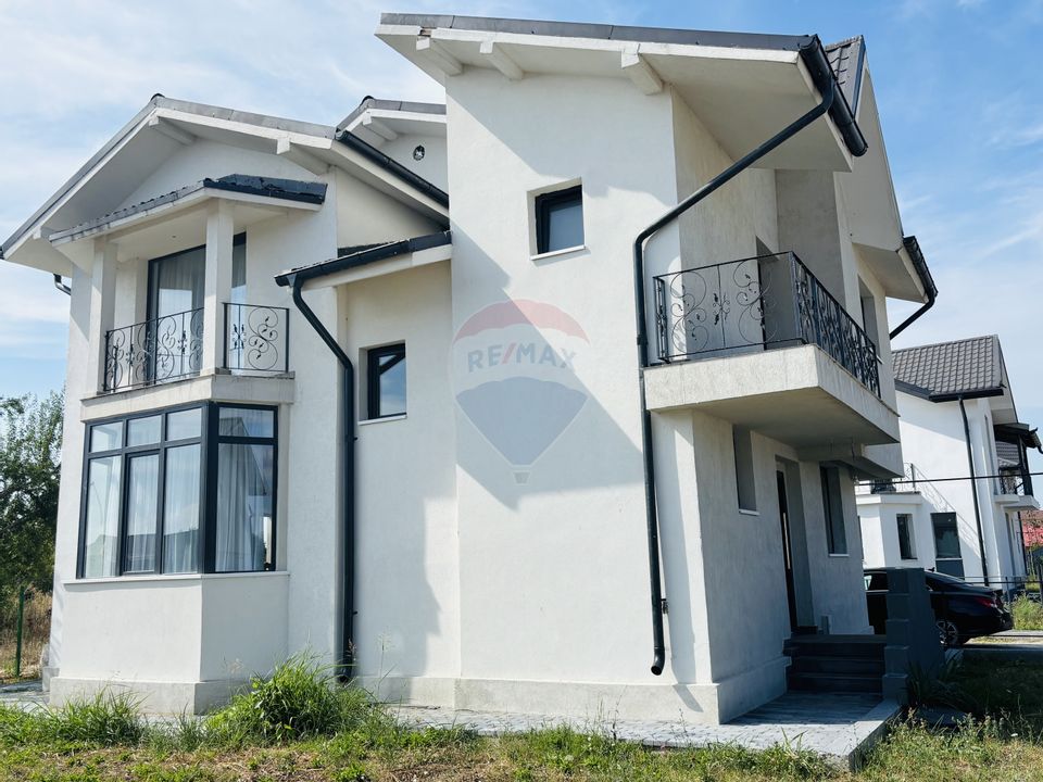 Vilă individuala de vânzare SNAGOV 0% Comision