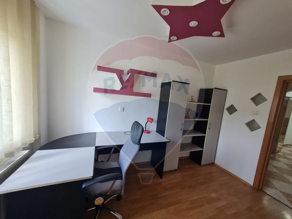 Apartament cu 4 camere de închiriat în zona Obor