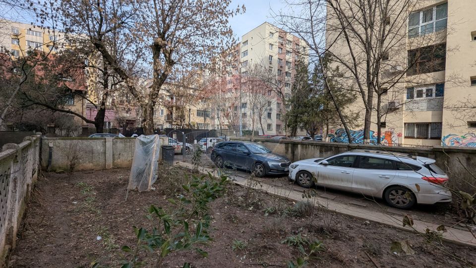 Vânzare Casă / Vilă cu 11 camere  în zona Iancului