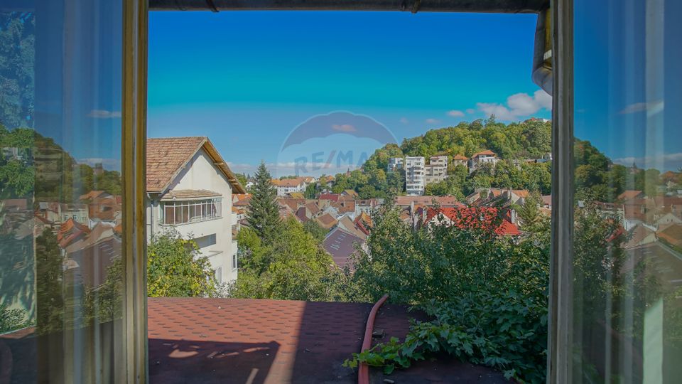 Corp de casă cu 2 apartamente și curte individuală, str. Făgetului