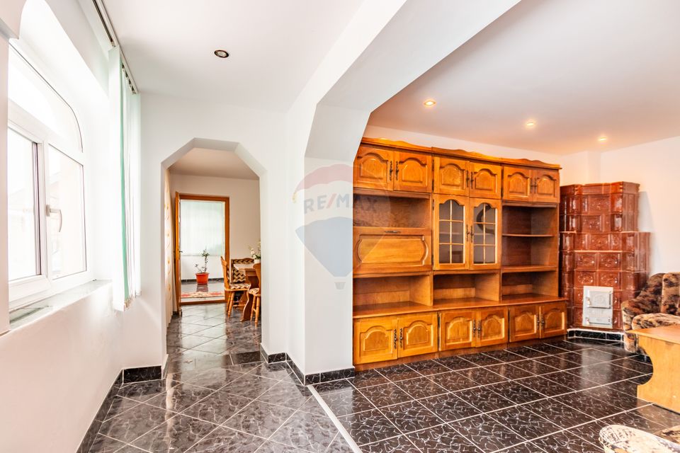 Casă / Vilă de vânzare Picior de Munte, Dambovita