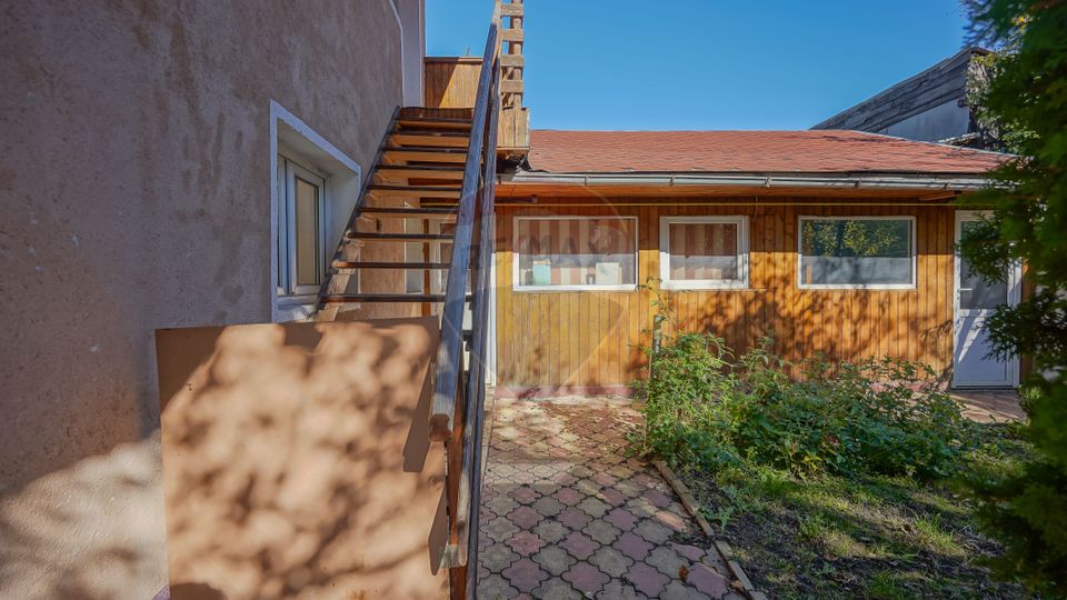 7 room House / Villa for sale, Aurel Vlaicu area