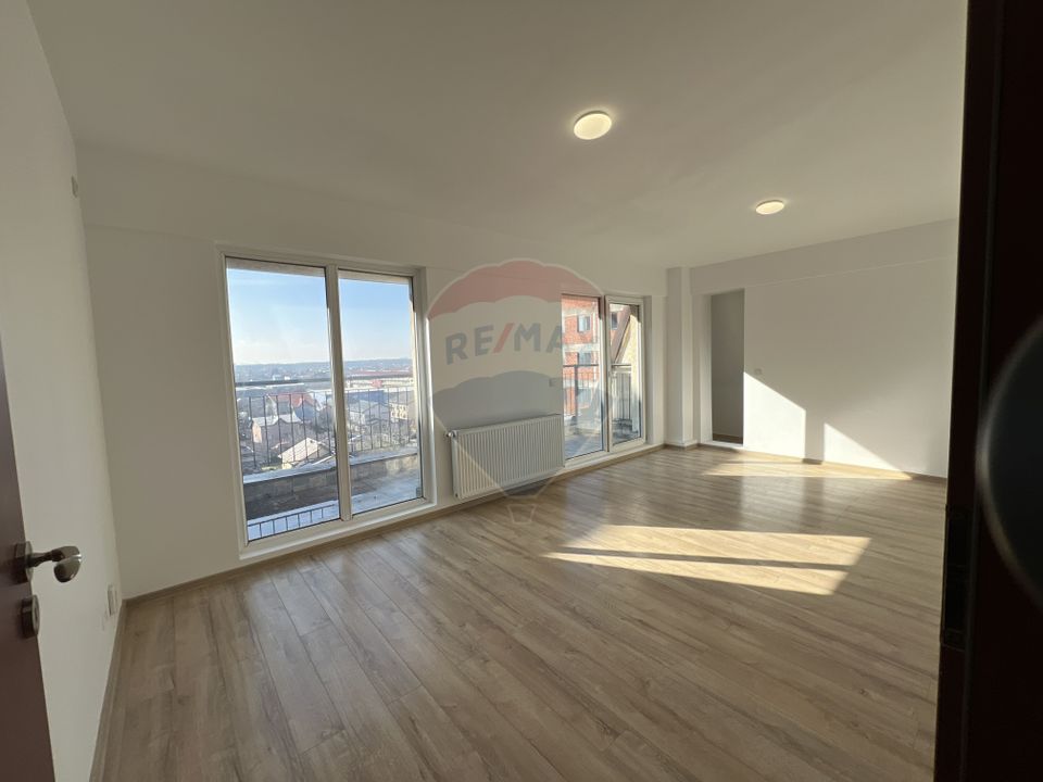 La inchiriat apartament 3 camere si parcare in Voluntari