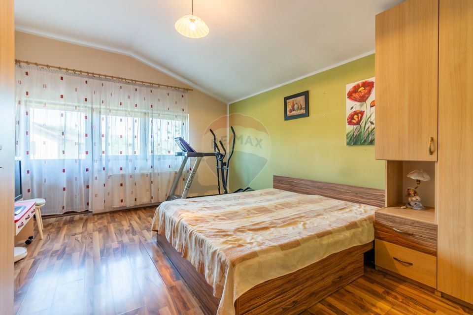 Casă / Vilă cu 5 camere de vânzare Popesti-Leordeni