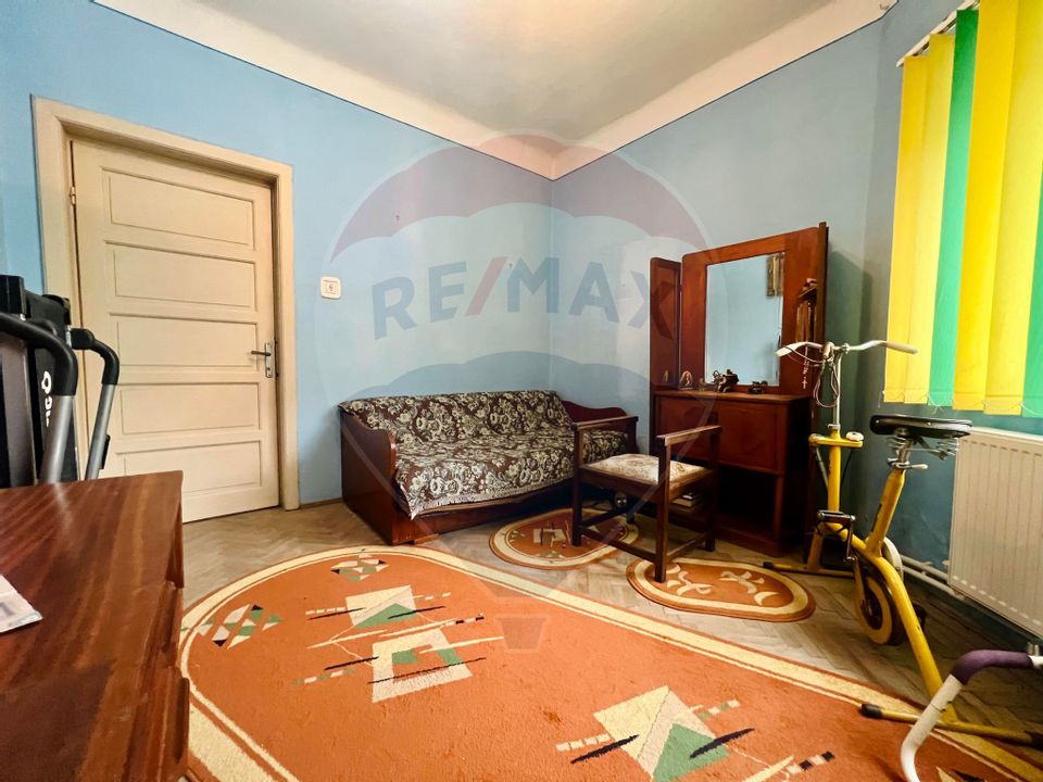 4 room Apartment for sale, Tomis Mall area