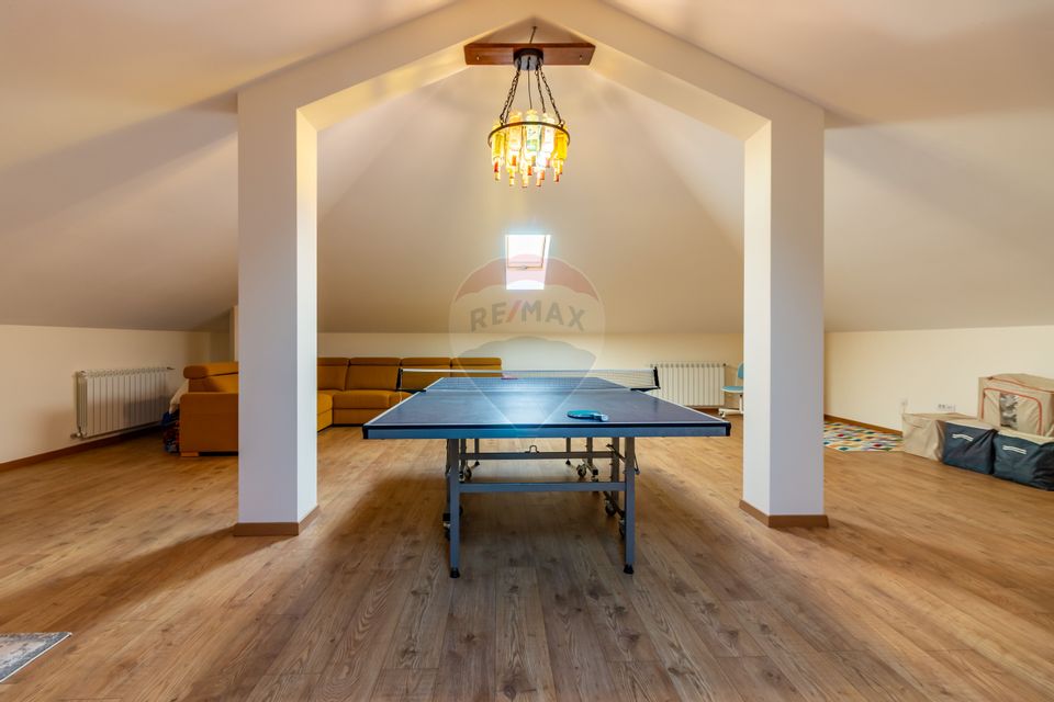 Vilă P+E+M cu 4 camere, 320 mp, Berceni/Ilfov