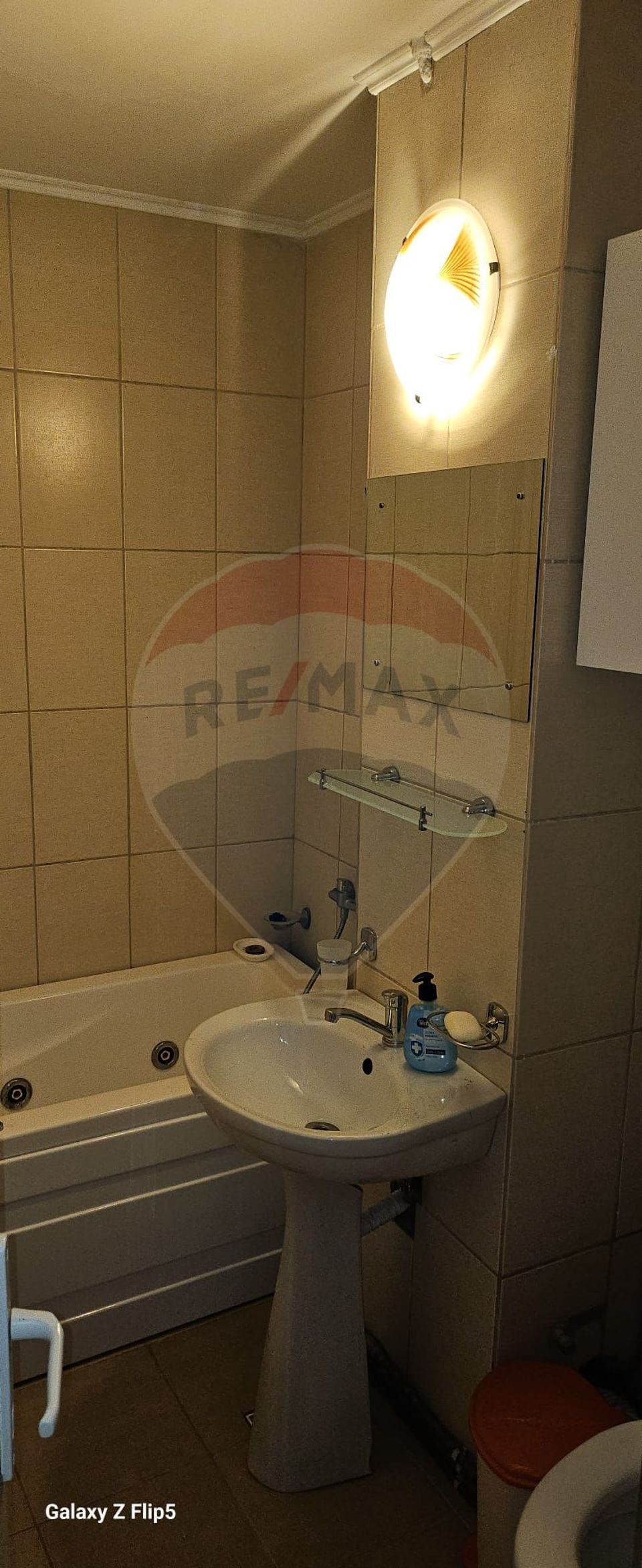 3 room Apartment for rent, Hala Centrala area