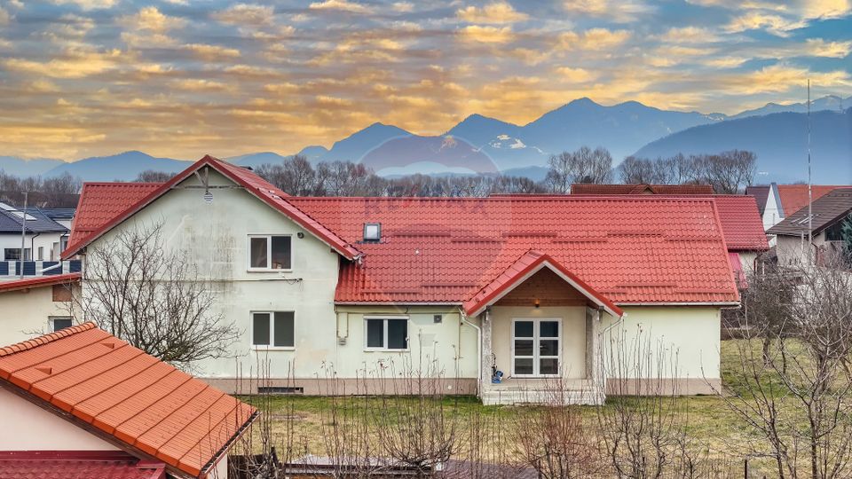 COMISION 0|VILA  STUPINI – 1.400 MP TEREN, 295 MP UTILI