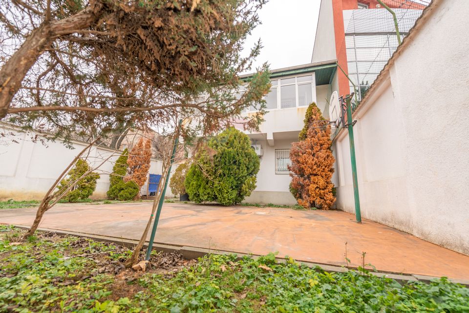 Apartment 3-4 rooms, ground floor villa 2009 Mosilor subway Obor