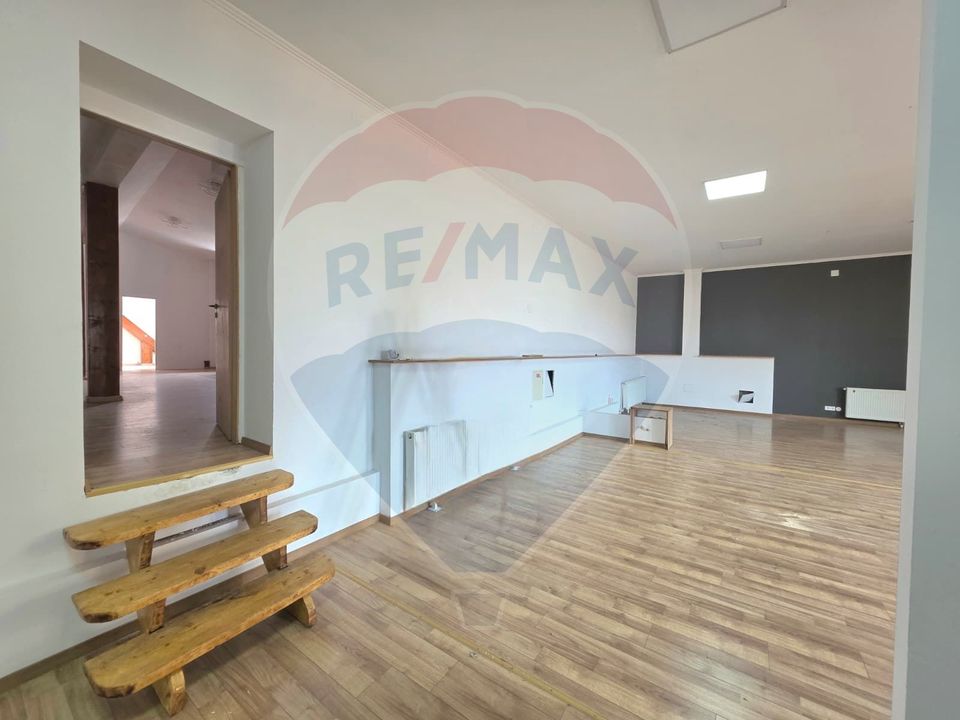 179sq.m Commercial Space for rent, Central area