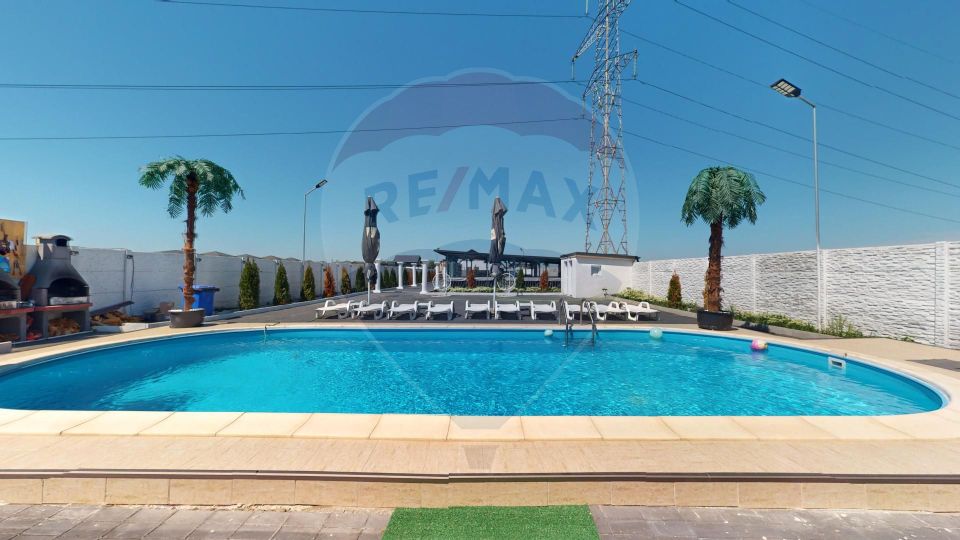 Vila cu piscina +terasa acoperita 100.mp si parcare amenajata!