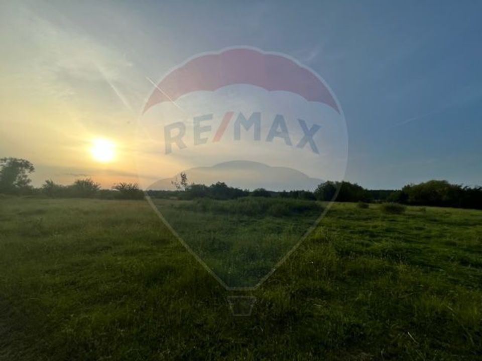 Land 3,700sqm Sibiu / Fundatura Zavoi