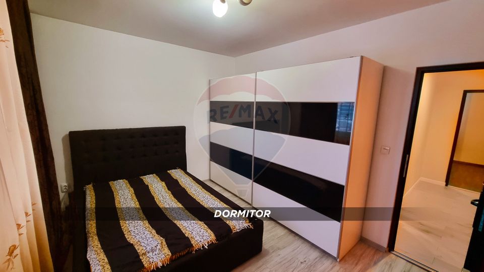 Apartament 3 camere de închiriat bloc nou lift în zona ultra Central