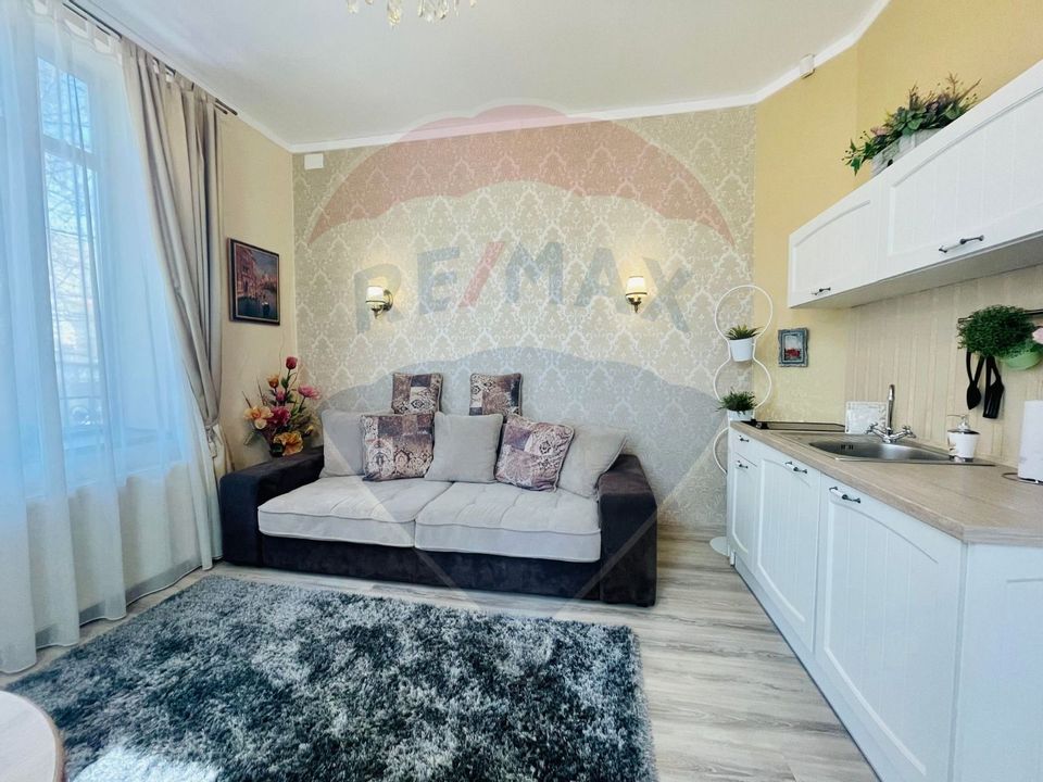 Apartament 2 camere de inchiriat si curte ultracentral Constanta