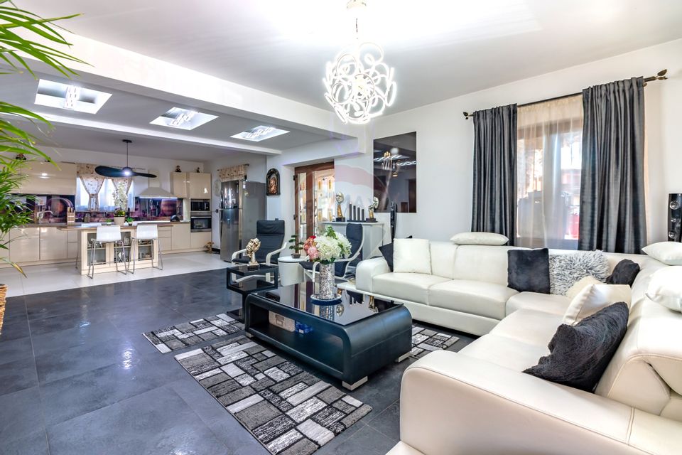 Vila individuala I 5 camere I curte I Voluntari - Bd. Eroilor