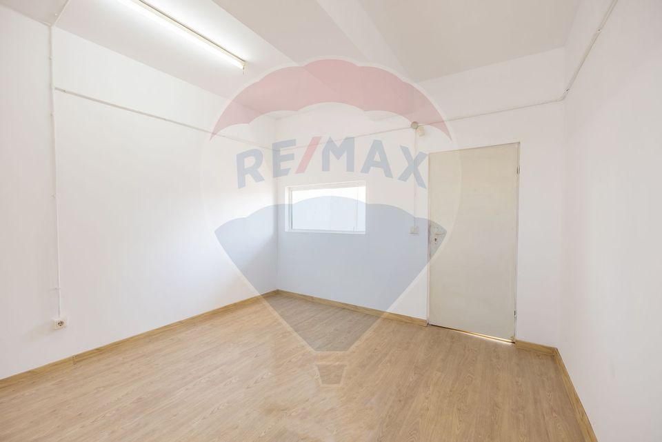 17sq.m Office Space for rent, UTA area