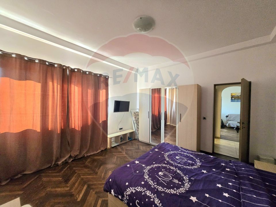 Apartament cu 4 camere P-ta Rosetti 3