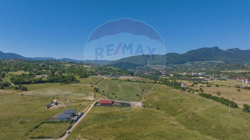 Land 2,700sqm Bran / Strada La mesteceni