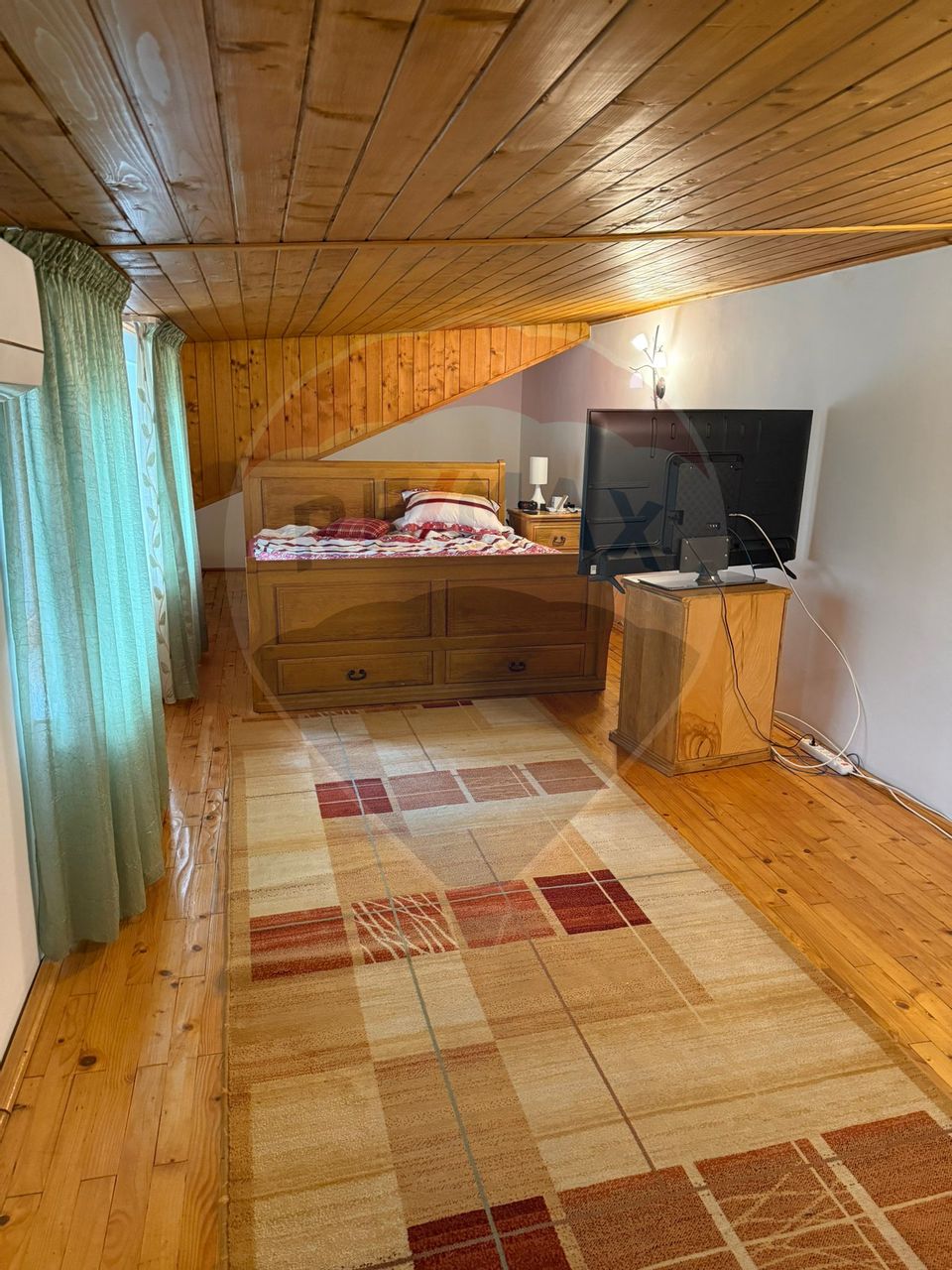 6 room House / Villa for rent, Valea Borcutului area