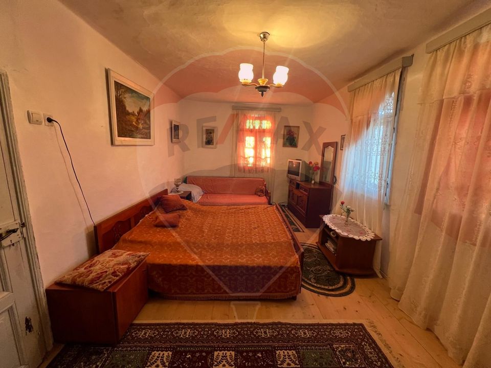 Casă 4 camere Mihalceni