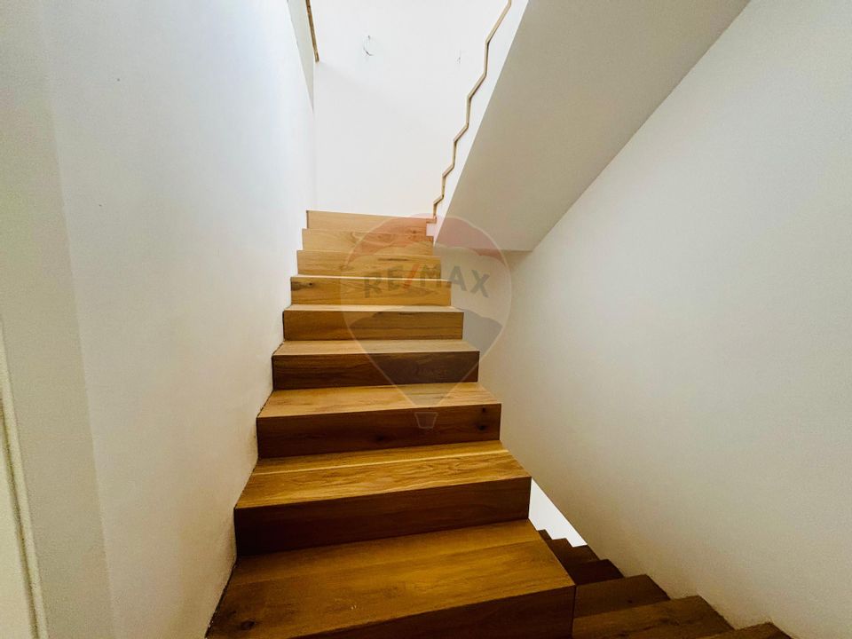 Vilǎ modernǎ | 5 camere | Complex nou | Aviației - Porsche Pipera