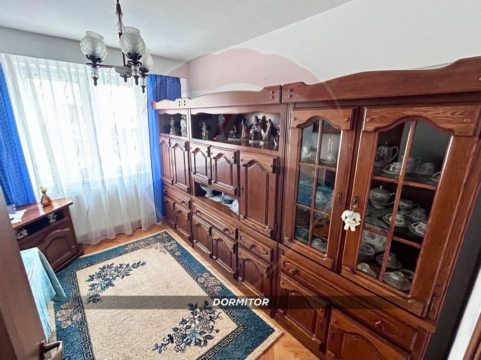 Apartament 4 camere DE INCHIRIAT- ULTRACENTRAL- zona Mara