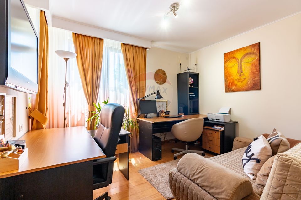 Casă / Vilă de vanzare in Corbeanca, str. Laguna albastra, langa lac