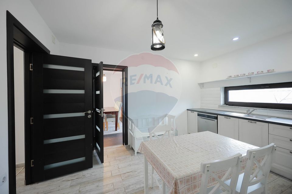 Casă 4 Camere cu Garaj, Construită de Proprietar, Cartier Episcopia