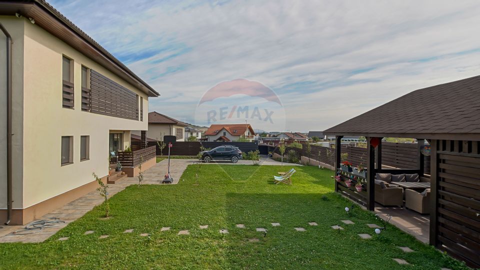 Casă individuală de vânzare în Hărman – modernă, spațioasă și complet