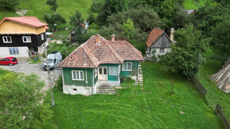 Casă cu potențial turistic și rezidențial în Moieciu de Jos, BRAN