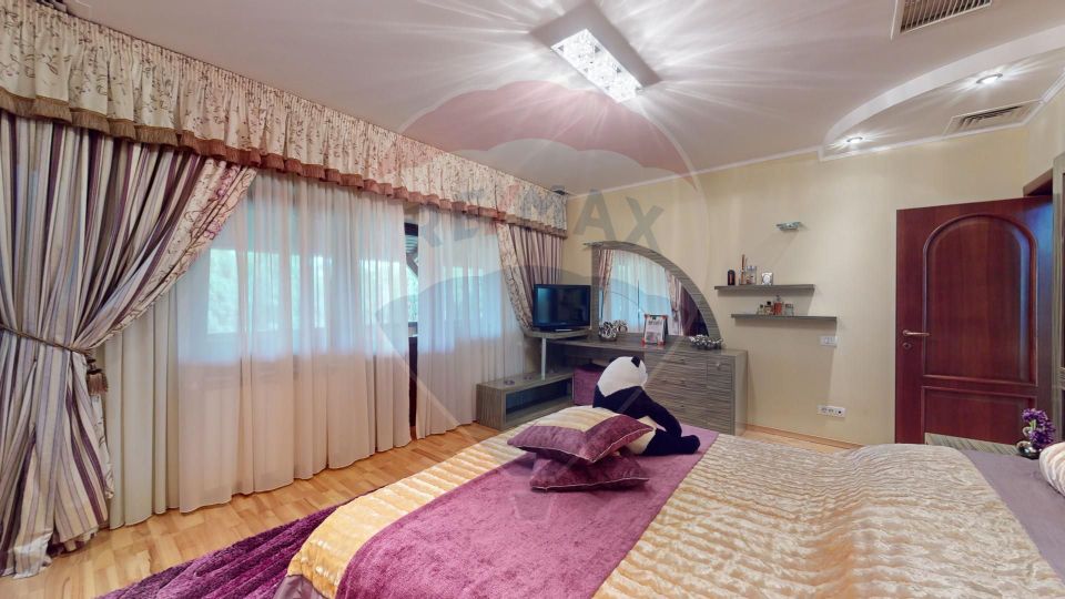 5 room House / Villa for sale