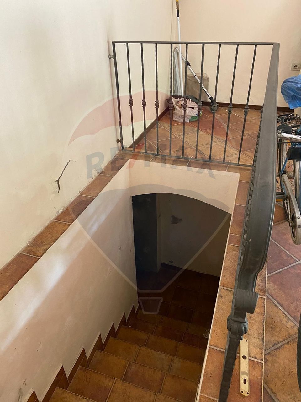 5 room House / Villa for sale, Central area