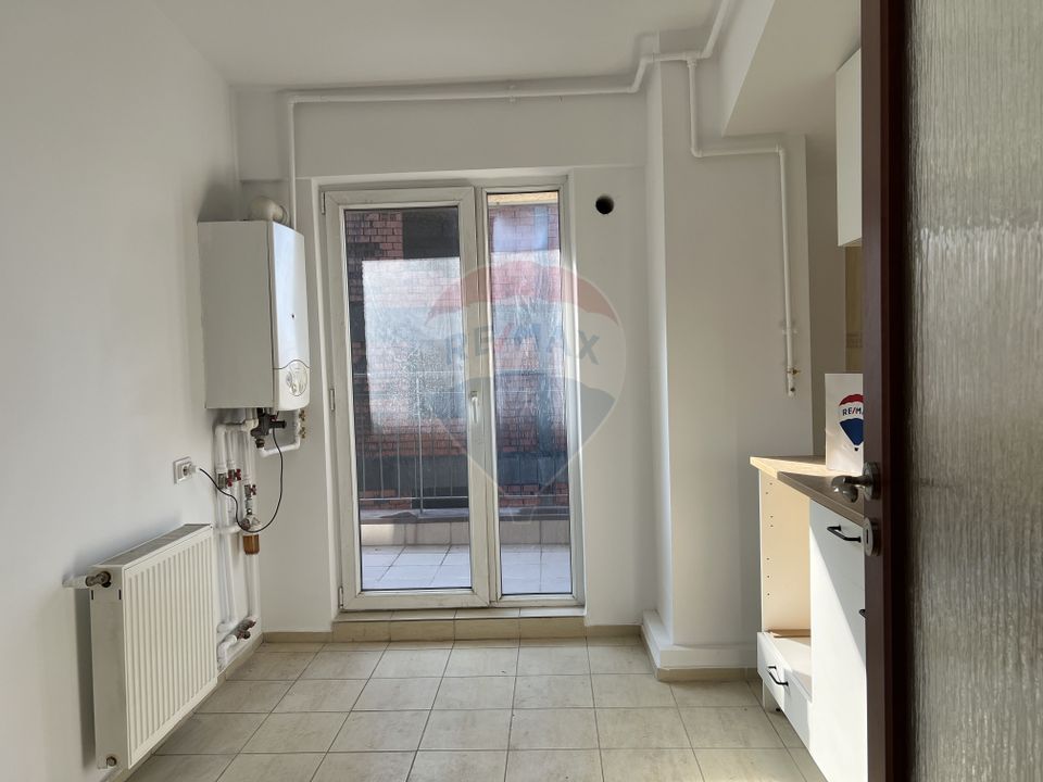 La inchiriat apartament 3 camere si parcare in Voluntari