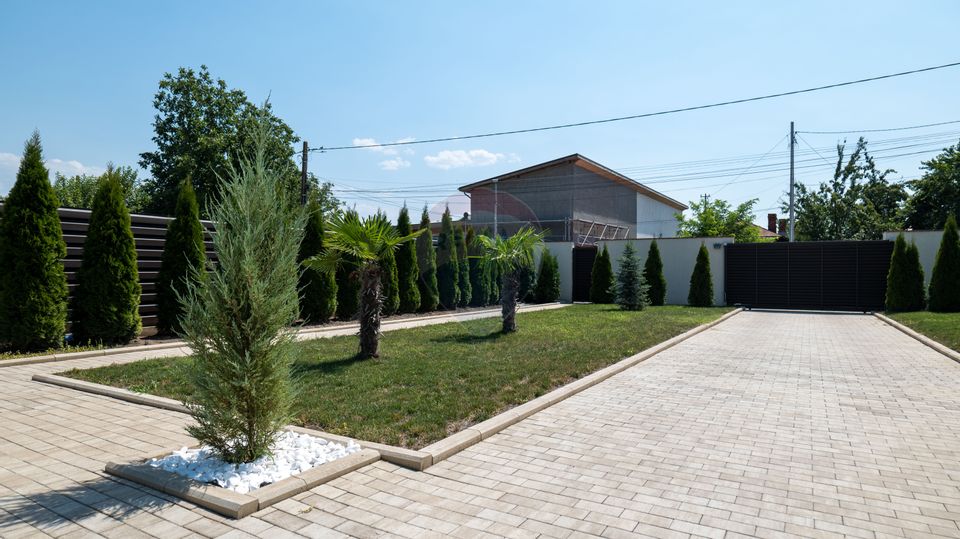 Vanzare Vila de Lux - Oază de Eleganță și Confort, Piscina, Giurgiu