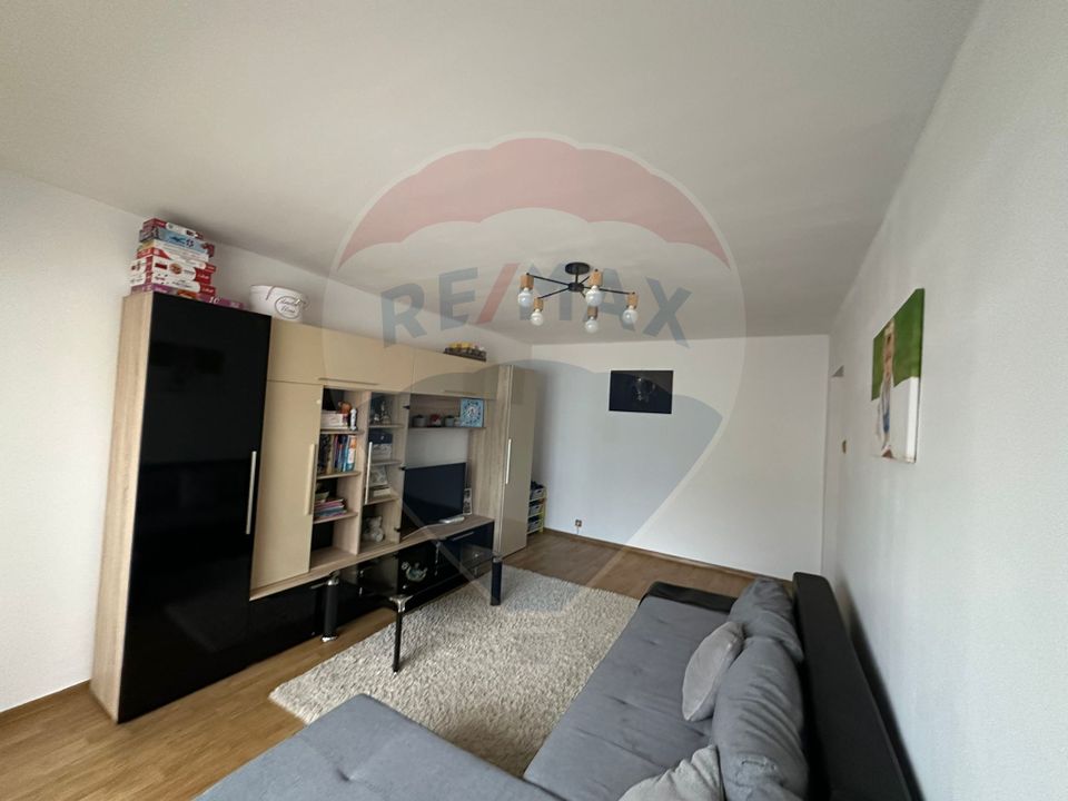 Apartament cu 2 camere de vânzare în zona Lapus Arges
