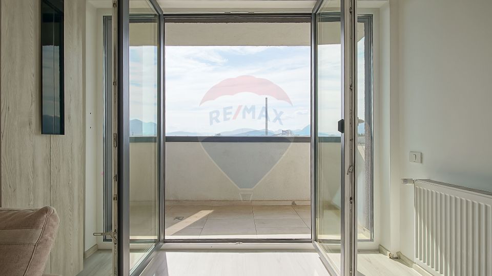 Apartament cu 3 camere de vânzare la SOHO