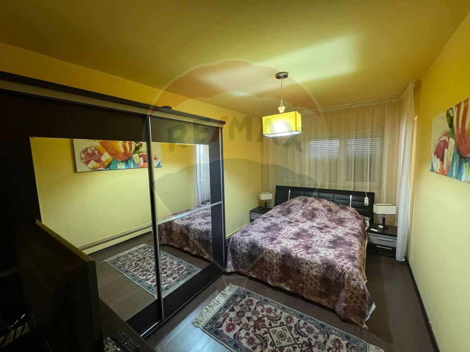 Apartament cu 3 camere de închiriat în zona centrala