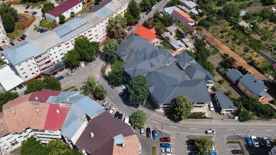 2,800sq.m Commercial Space, Brailei area