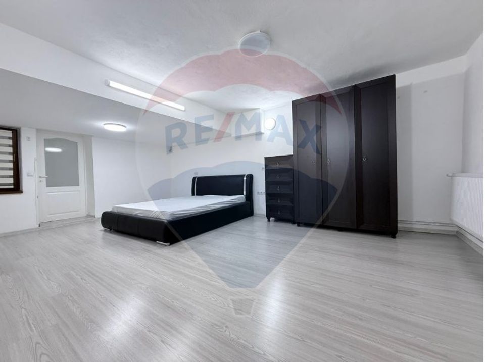 Apartament Spațios și Luminos în Zona Centrală-Inchiriere