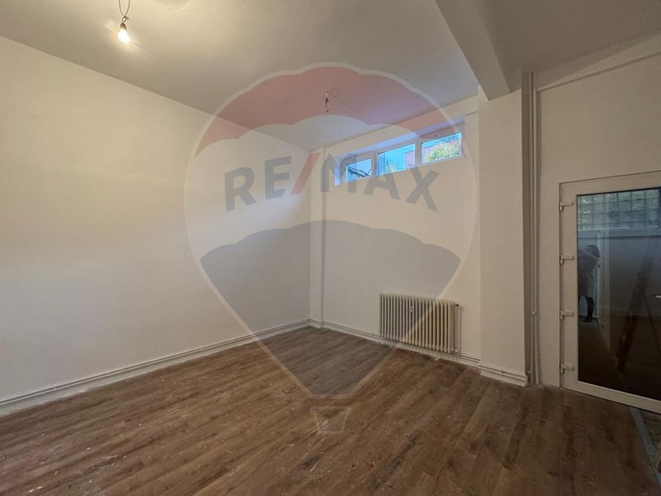 110sq.m Commercial Space for rent, Bancilor area