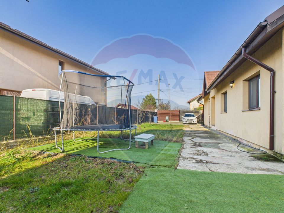 Gorgeous 4-room house for sale in Buftea