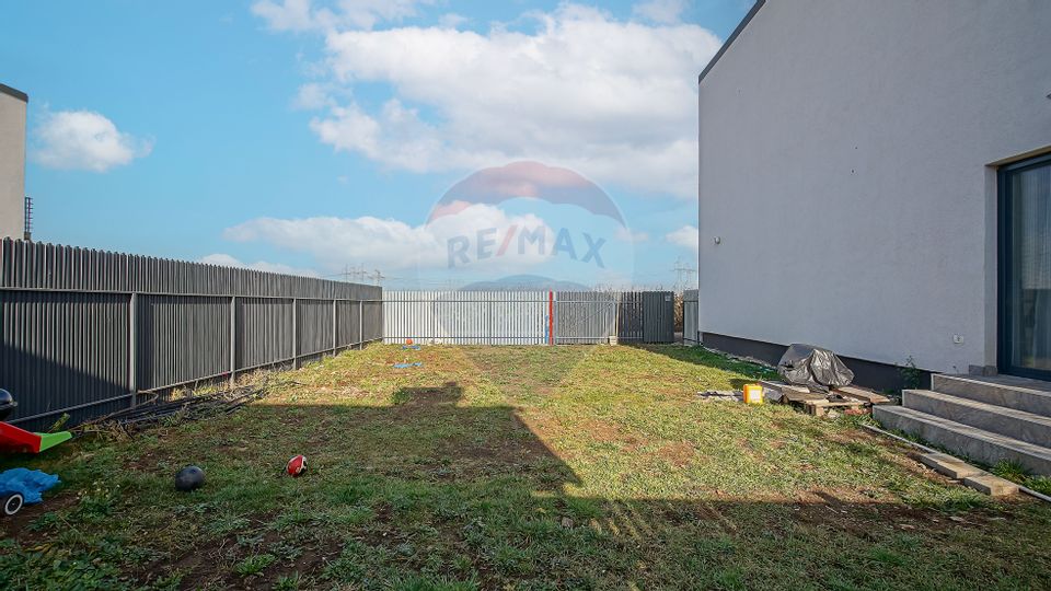 Casa Moderna De Vanzare Cartier Izvor-Finisaje premium Mutare Imediata