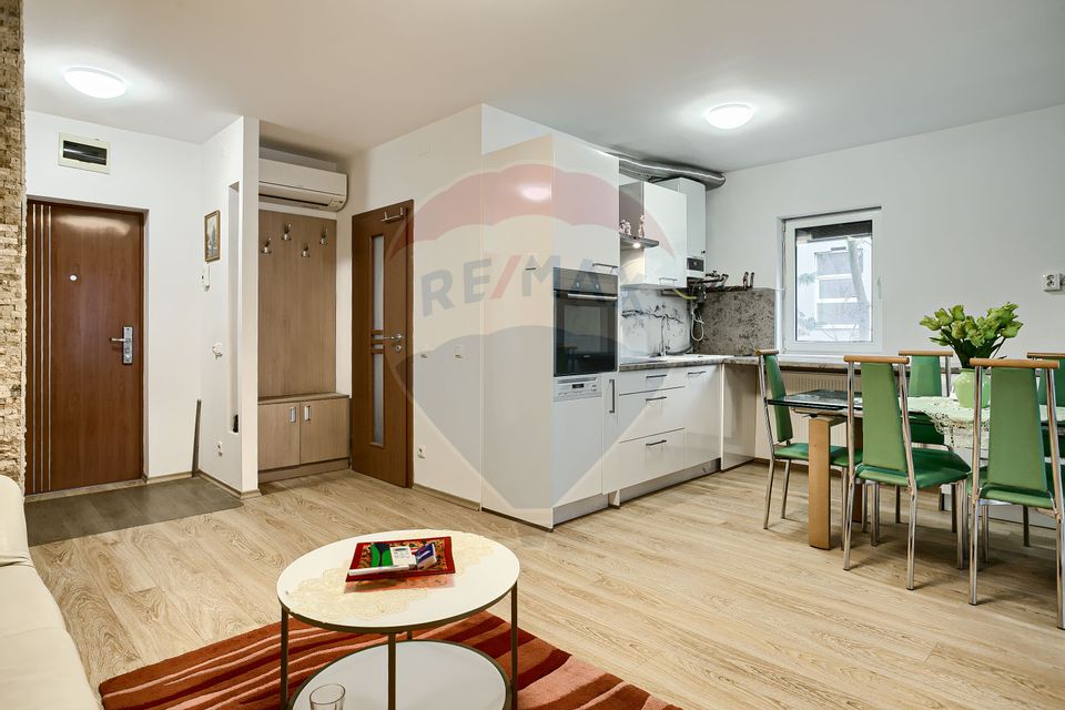 Apartament cu 2 camere de vânzare în zona UTA