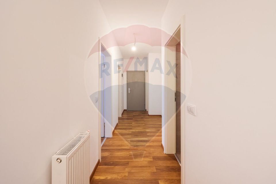 3 room Apartment for sale, Tractorul area